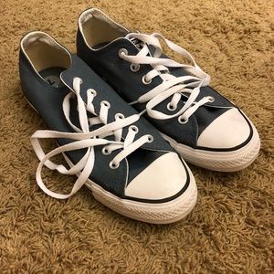 NWOT Converse, Gray Size 9